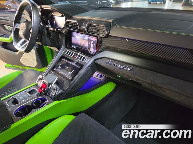 LAMBORGHINI Urus 4.0 V8 2021 - photo 13 - Import Corée du Sud | International Cars