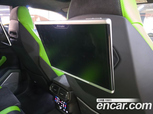 LAMBORGHINI Urus 4.0 V8 2021 - photo 15 - Import Corée du Sud | International Cars