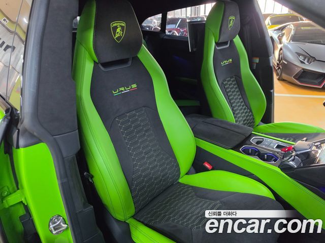 LAMBORGHINI Urus 4.0 V8 2021 - photo 9 - Import Corée du Sud | International Cars