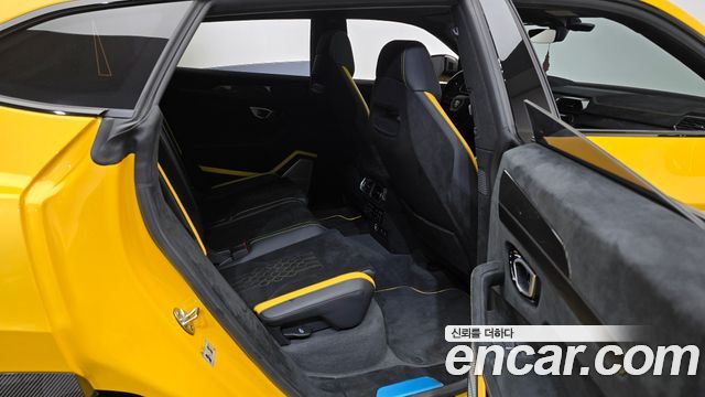 LAMBORGHINI Urus 4.0 V8 퍼포만테 2024 - photo 11 - Import Corée du Sud | International Cars