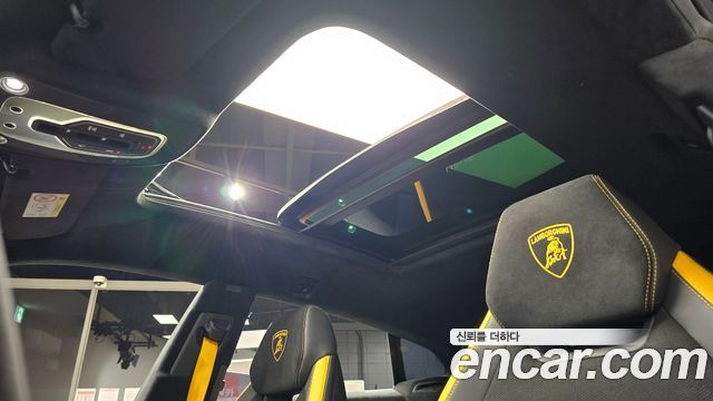 LAMBORGHINI Urus 4.0 V8 퍼포만테 2024 - photo 19 - Import Corée du Sud | International Cars