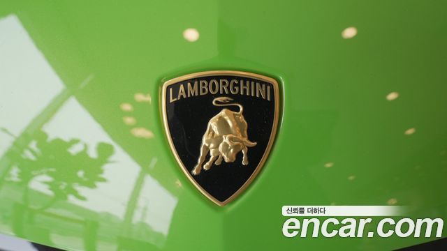 LAMBORGHINI Urus 4.0 V8 SE 2026 - photo 16 - Import Corée du Sud | International Cars