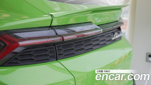 LAMBORGHINI Urus 4.0 V8 SE 2026 - photo 17 - Import Corée du Sud | International Cars
