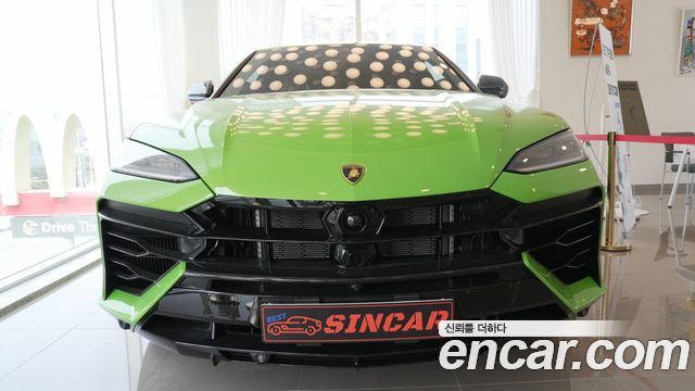 LAMBORGHINI Urus 4.0 V8 SE 2026 - photo 2 - Import Corée du Sud | International Cars