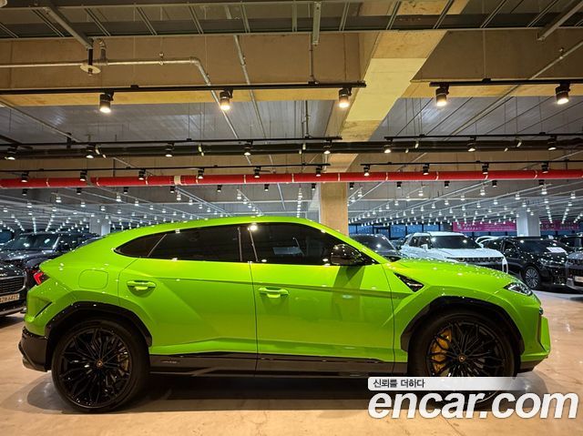 LAMBORGHINI Urus 4.0 V8 SE 2026 - photo 9 - Import Corée du Sud | International Cars