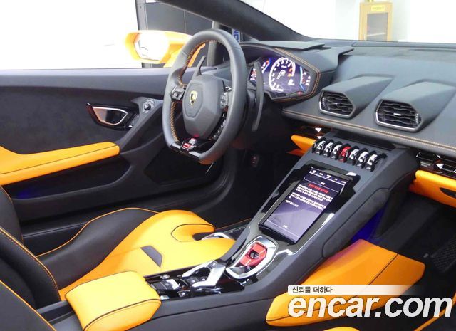 LAMBORGHINI Huracán LP640-4 EVO Spyder 2023 - photo 12 - Import Corée du Sud | International Cars