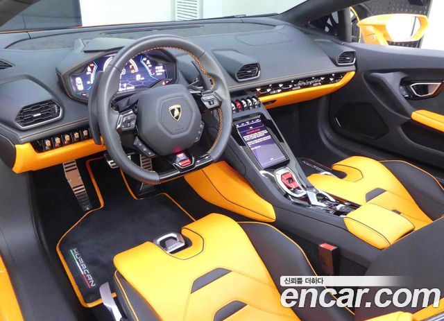 LAMBORGHINI Huracán LP640-4 EVO Spyder 2023 - photo 4 - Import Corée du Sud | International Cars