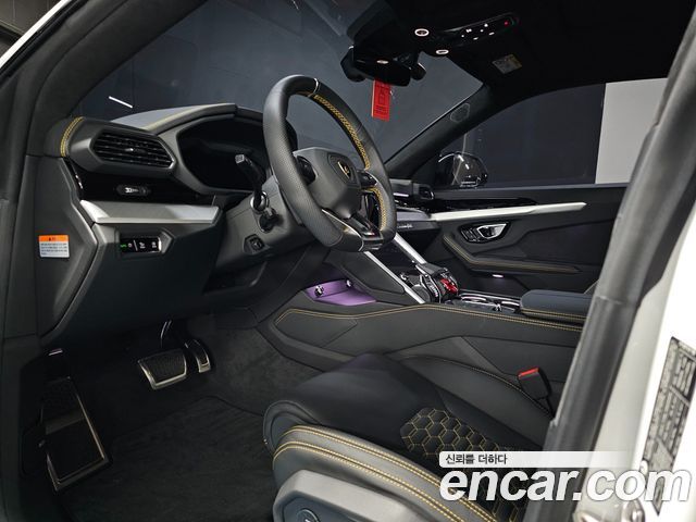 LAMBORGHINI Urus 4.0 V8 S 2023 - photo 10 - Import Corée du Sud | International Cars