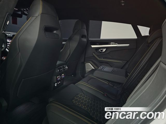 LAMBORGHINI Urus 4.0 V8 S 2023 - photo 18 - Import Corée du Sud | International Cars