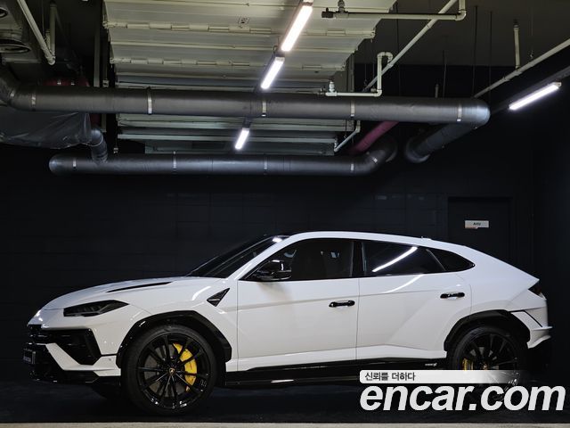 LAMBORGHINI Urus 4.0 V8 S 2023 - photo 3 - Import Corée du Sud | International Cars