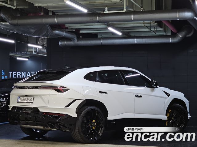 LAMBORGHINI Urus 4.0 V8 S 2023 - photo 5 - Import Corée du Sud | International Cars