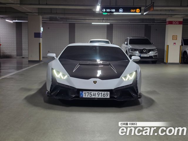 LAMBORGHINI Huracán LP610-4