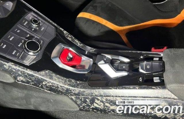 LAMBORGHINI Huracán LP640-4 Spyder 퍼포만테 2019 - photo 6 - Import Corée du Sud | International Cars