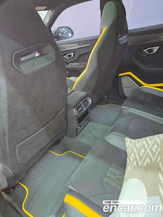 LAMBORGHINI Urus 4.0 V8 퍼포만테 2024 - photo 14 - Import Corée du Sud | International Cars