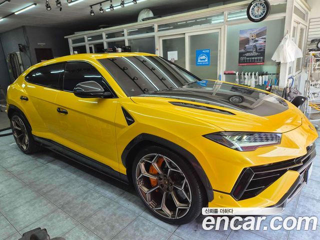 LAMBORGHINI Urus 4.0 V8 퍼포만테 2024 - photo 2 - Import Corée du Sud | International Cars