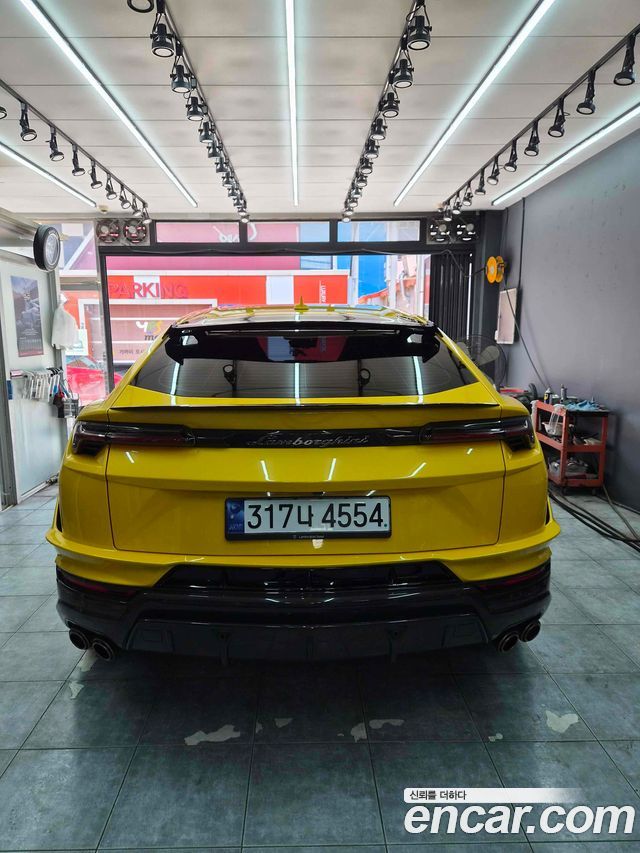 LAMBORGHINI Urus 4.0 V8 퍼포만테 2024 - photo 6 - Import Corée du Sud | International Cars