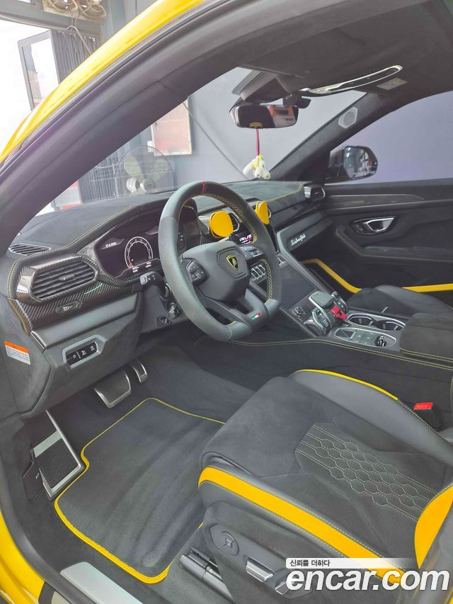 LAMBORGHINI Urus 4.0 V8 퍼포만테 2024 - photo 8 - Import Corée du Sud | International Cars