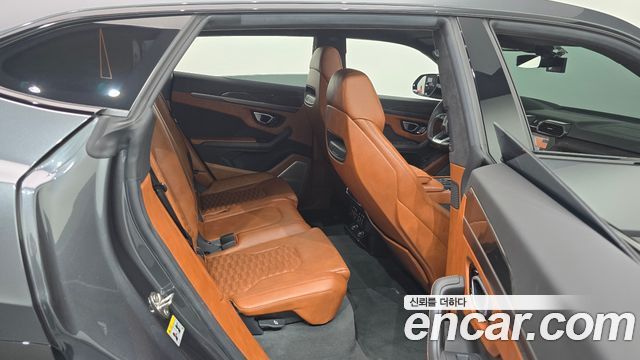 LAMBORGHINI Urus 4.0 V8 2019 - photo 11 - Import Corée du Sud | International Cars
