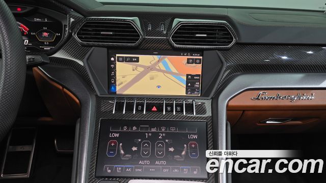 LAMBORGHINI Urus 4.0 V8 2019 - photo 14 - Import Corée du Sud | International Cars