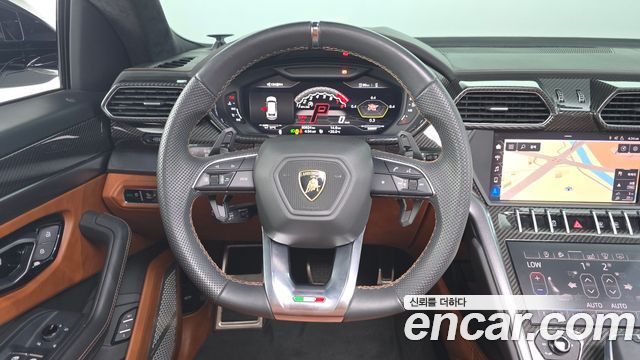 LAMBORGHINI Urus 4.0 V8 2019 - photo 15 - Import Corée du Sud | International Cars