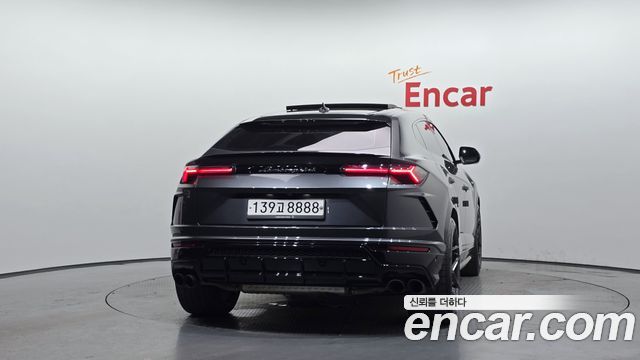 LAMBORGHINI Urus 4.0 V8 2019 - photo 4 - Import Corée du Sud | International Cars
