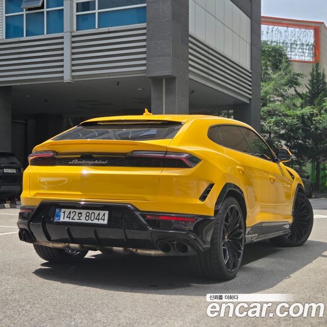 LAMBORGHINI Urus 4.0 V8 SE 2025 - photo 2 - Import Corée du Sud | International Cars