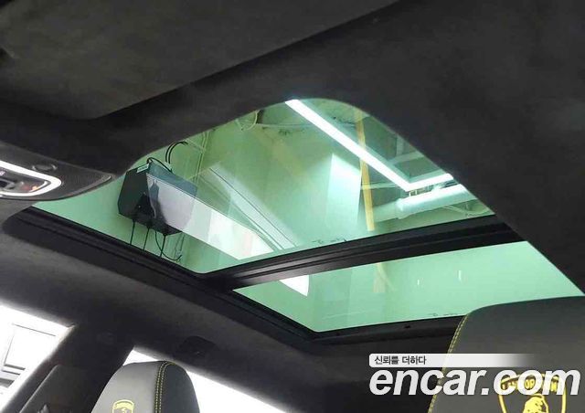 LAMBORGHINI Urus 4.0 V8 S 2024 - photo 16 - Import Corée du Sud | International Cars