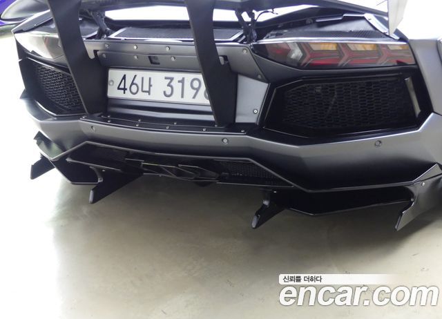 LAMBORGHINI Aventador LP700-4 Roadster 2015 - photo 15 - Import Corée du Sud | International Cars