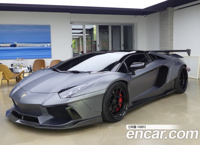 LAMBORGHINI Aventador LP700-4 Roadster 2015 - photo 2 - Import Corée du Sud | International Cars