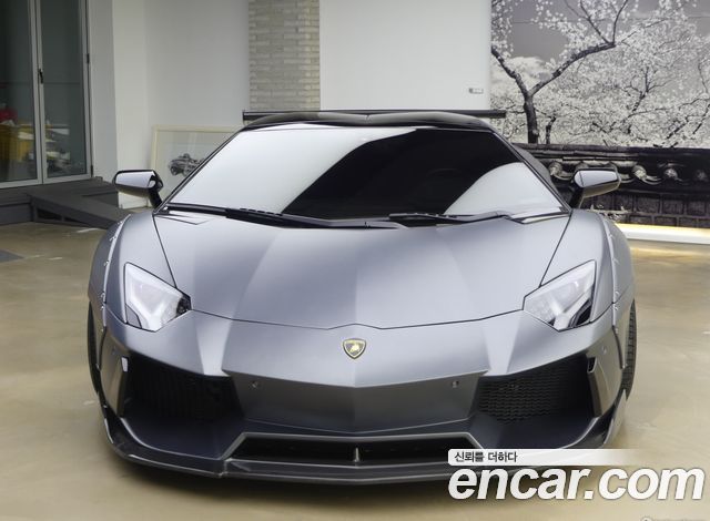 LAMBORGHINI Aventador LP700-4 Roadster 2015 - photo 23 - Import Corée du Sud | International Cars