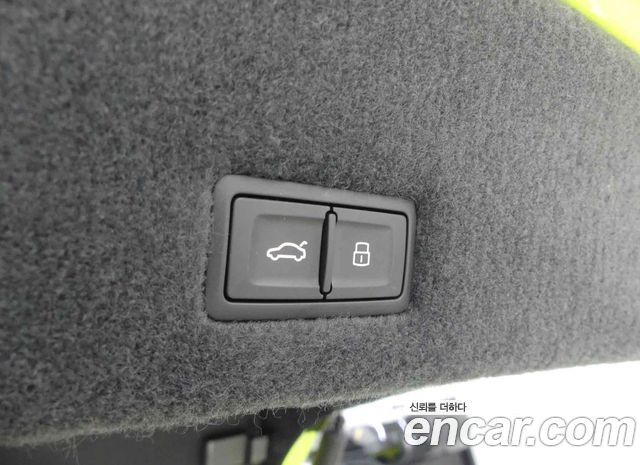 LAMBORGHINI Urus 4.0 V8 퍼포만테 2024 - photo 12 - Import Corée du Sud | International Cars