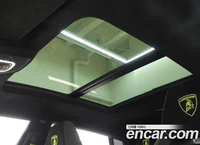LAMBORGHINI Urus 4.0 V8 퍼포만테 2024 - photo 16 - Import Corée du Sud | International Cars