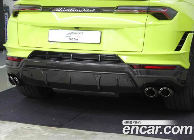 LAMBORGHINI Urus 4.0 V8 퍼포만테 2024 - photo 20 - Import Corée du Sud | International Cars