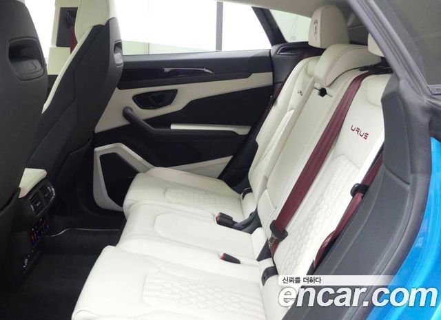 LAMBORGHINI Urus 4.0 V8 S 2023 - photo 9 - Import Corée du Sud | International Cars