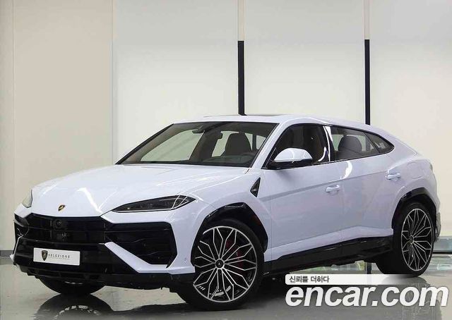 LAMBORGHINI Urus 4.0 V8 SE 2025