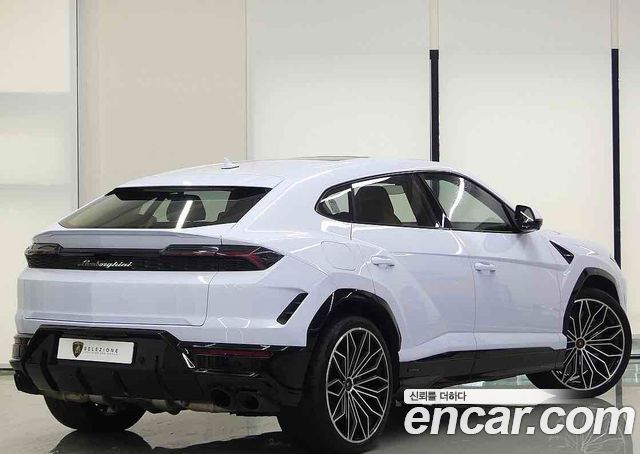 LAMBORGHINI Urus 4.0 V8 SE 2025 - photo 3 - Import Corée du Sud | International Cars