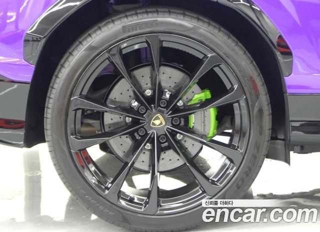 LAMBORGHINI Urus 4.0 V8 2022 - photo 10 - Import Corée du Sud | International Cars