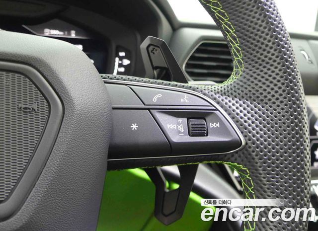 LAMBORGHINI Urus 4.0 V8 2022 - photo 18 - Import Corée du Sud | International Cars