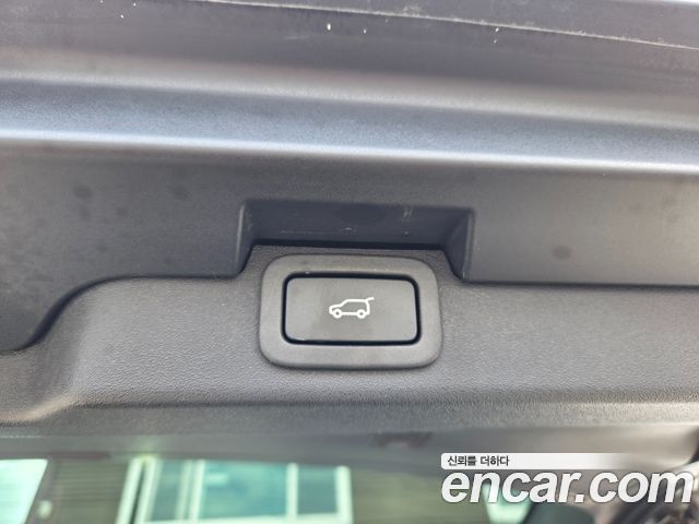 LAND ROVER Discovery 5 3.0 SD6 HSE 2020 - photo 17 - Import Corée du Sud | International Cars
