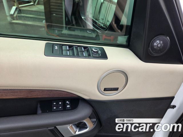 LAND ROVER Discovery 5 3.0 SD6 HSE 2020 - photo 18 - Import Corée du Sud | International Cars