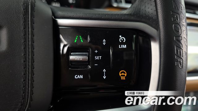 LAND ROVER Range Rover Velar 3.0 P400 R-Dynamic HSE 2022 - photo 22 - Import Corée du Sud | International Cars