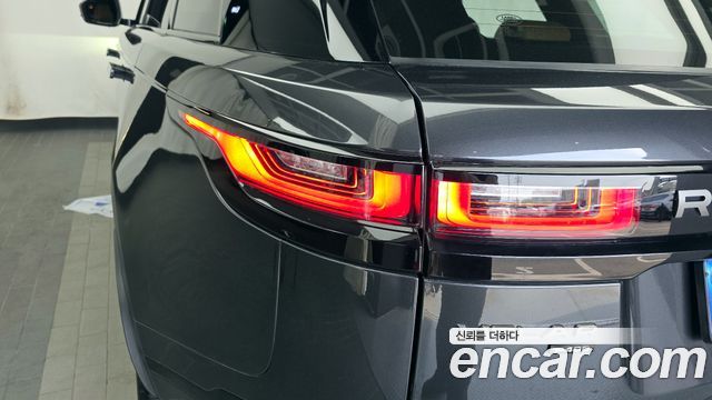 LAND ROVER Range Rover Velar 3.0 P400 R-Dynamic HSE 2022 - photo 9 - Import Corée du Sud | International Cars
