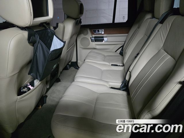 LAND ROVER Discovery 4 3.0 TDV6 HSE 2016 - photo 8 - Import Corée du Sud | International Cars