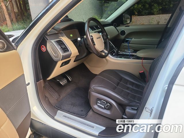LAND ROVER Range Rover Sport 2세대 3.0 SDV6 AB Dynamic 2015 - photo 11 - Import Corée du Sud | International Cars