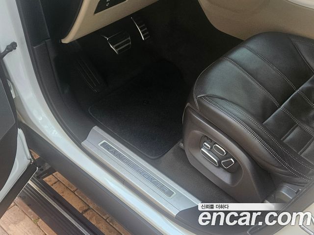 LAND ROVER Range Rover Sport 2세대 3.0 SDV6 AB Dynamic 2015 - photo 17 - Import Corée du Sud | International Cars