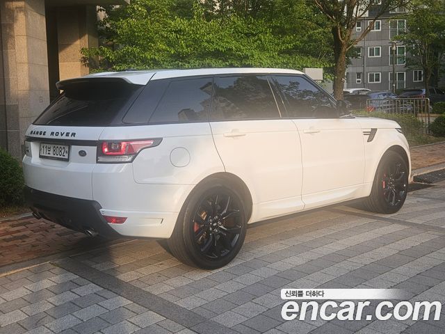 LAND ROVER Range Rover Sport 2세대 3.0 SDV6 AB Dynamic 2015 - photo 18 - Import Corée du Sud | International Cars