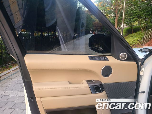 LAND ROVER Range Rover Sport 2세대 3.0 SDV6 AB Dynamic 2015 - photo 8 - Import Corée du Sud | International Cars