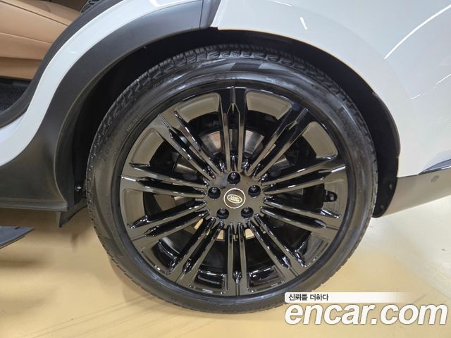 LAND ROVER Range Rover 5세대 P530 AB LWB 2023 - photo 14 - Import Corée du Sud | International Cars
