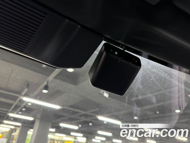 LAND ROVER Defender (L663) 130 P400 아웃바운드 2025 - photo 19 - Import Corée du Sud | International Cars