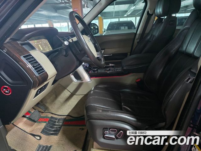 LAND ROVER Range Rover 4세대 4.4 SDV8 Vogue SE 디젤 2015 - photo 10 - Import Corée du Sud | International Cars